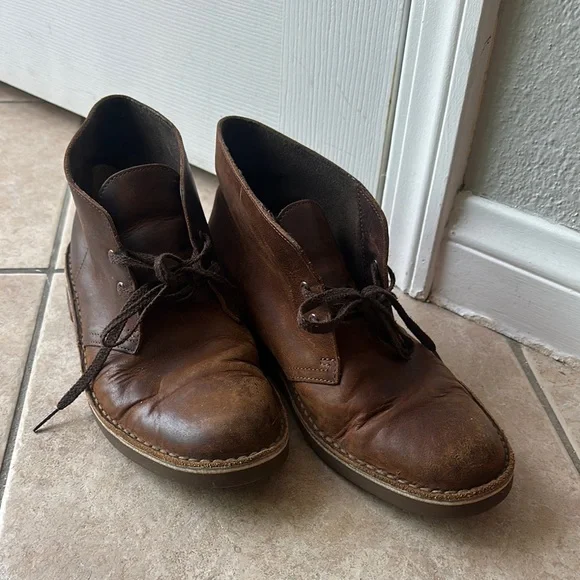 Clarks | Shoes | Classic Brown Leather Mens Clarks Shoes 65  display picture 2